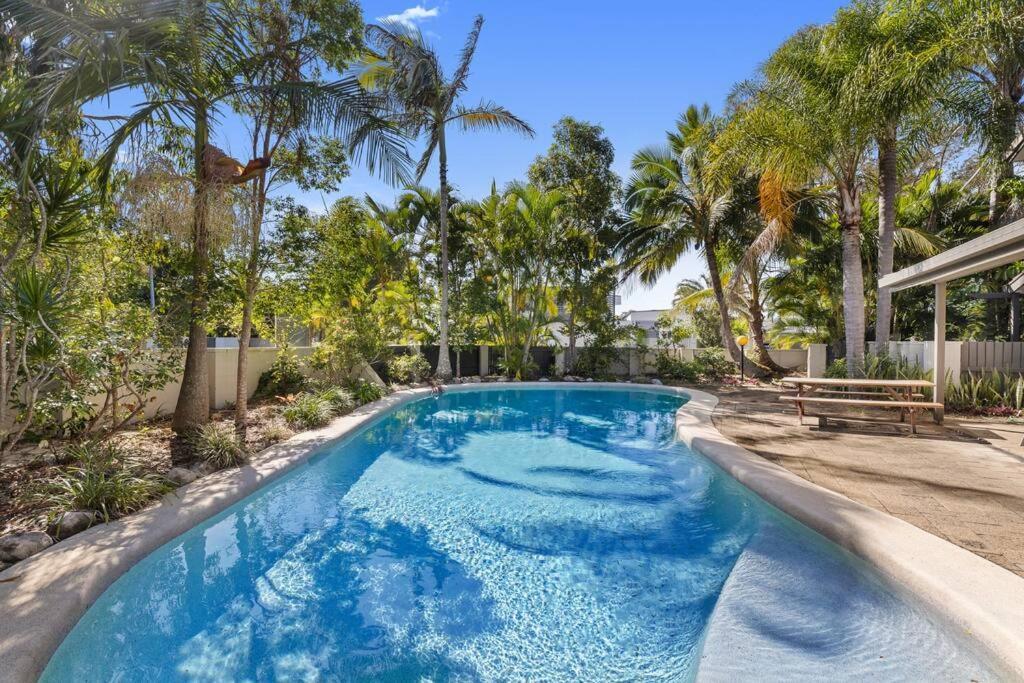 Stylish Townhouse, Private Courtyard Walk To Beach نوسافيل المظهر الخارجي الصورة